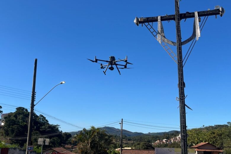 Prefeitura de São Gonçalo do Rio Abaixo inova e usa drone no combate à dengue