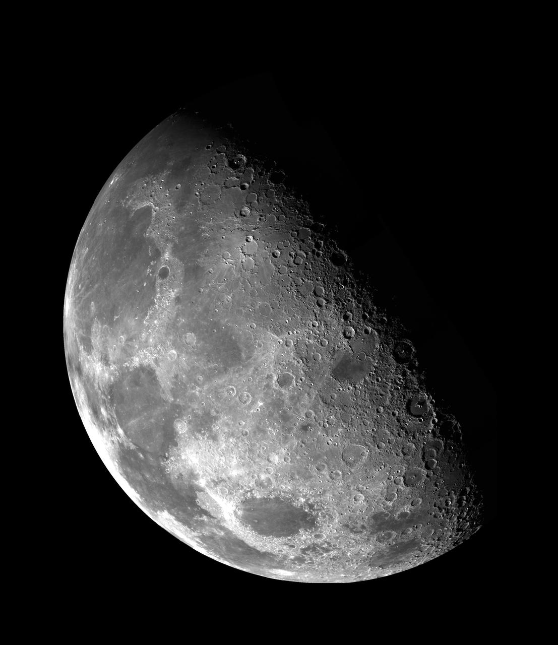 Sonda espacial chinesa pousa com sucesso em lado oculto da lua