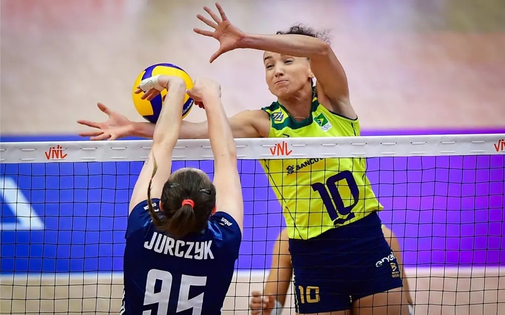 Seleção feminina perde da Polônia e fica fora do pódio na Liga das Nações de vôlei