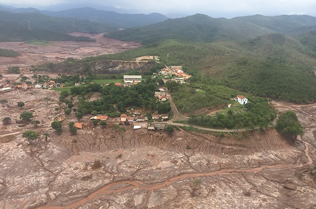 Ação judicial cobra da Vale, BHP e Samarco R$ 3,6 bilhões por danos às mulheres atingidas na tragédia de Mariana