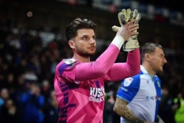 Goleiro Matija Sarkic, da seleção de Montenegro, morre aos 26 anos após sofrer um mal-estar em seu apartamento