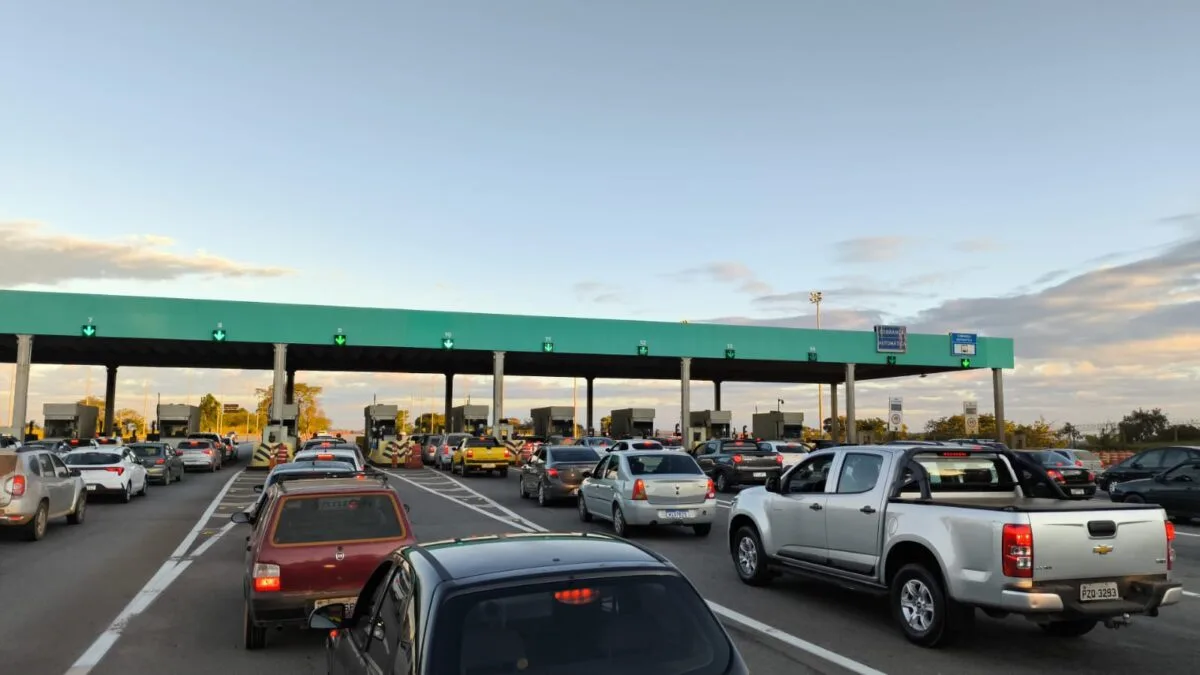 BR-040: pedágio volta a ser cobrado a partir desta terça-feira (11)