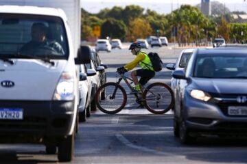 Excesso de acidentes desmotiva ciclistas em Minas Gerais