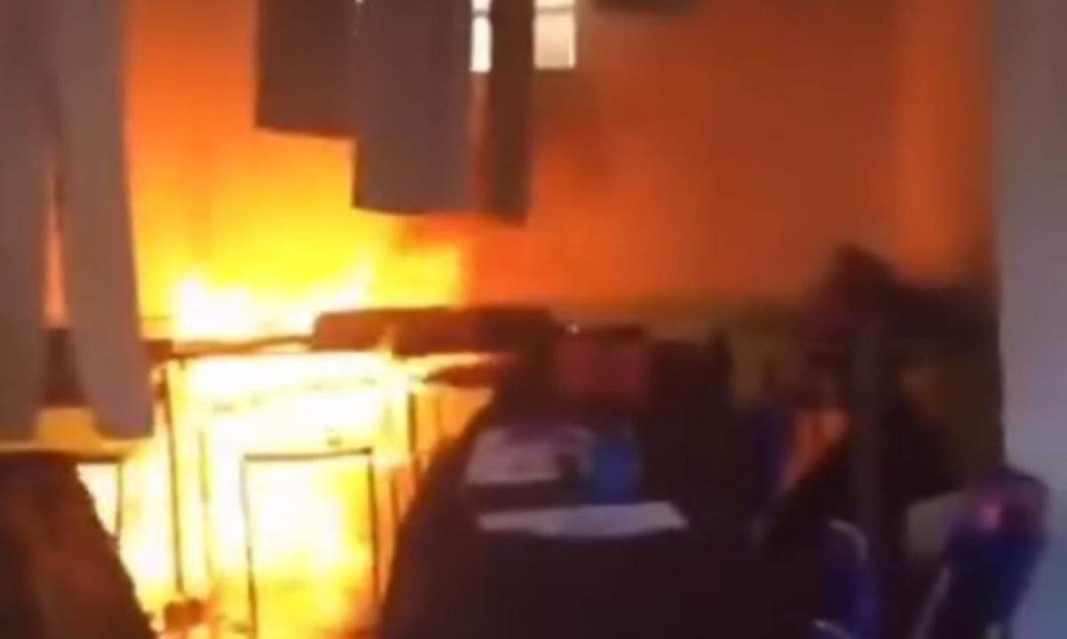 Experimento na aula de Ciências termina em incêndio em escola de BH