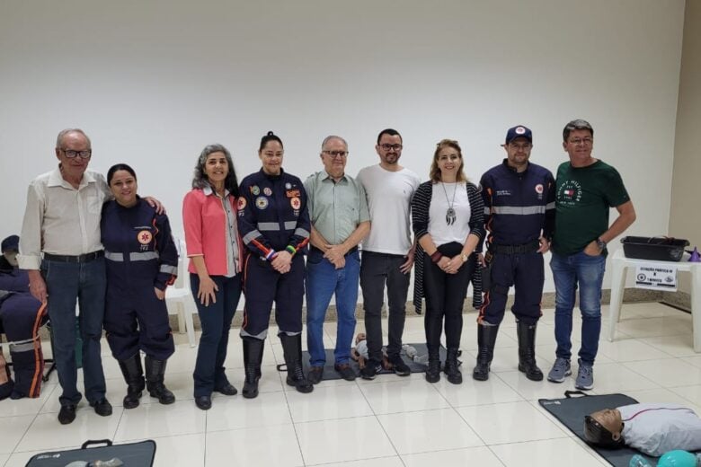 Socorristas do Samu promovem curso de preparação para os colaboradores de sete cidades da região