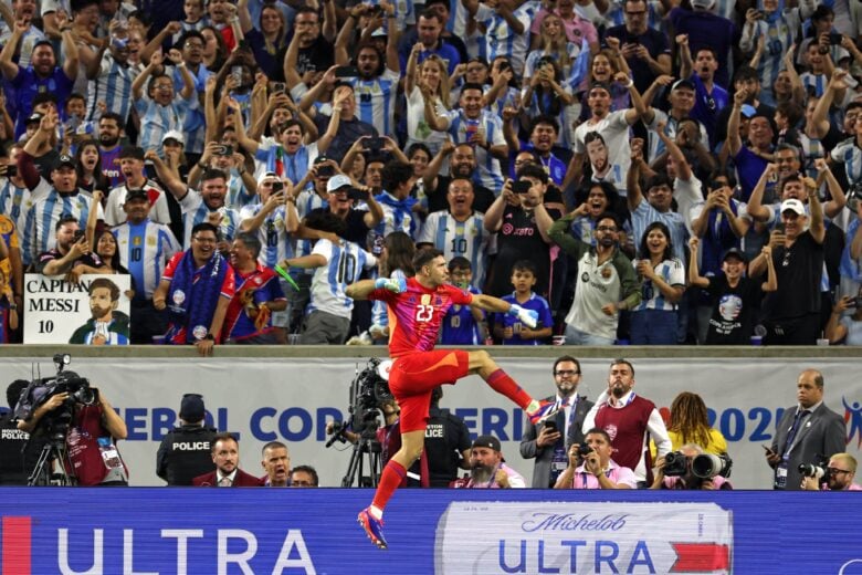 Messi falha, Martínez brilha, Argentina bate Equador nos pênaltis e vai à semifinal da Copa América