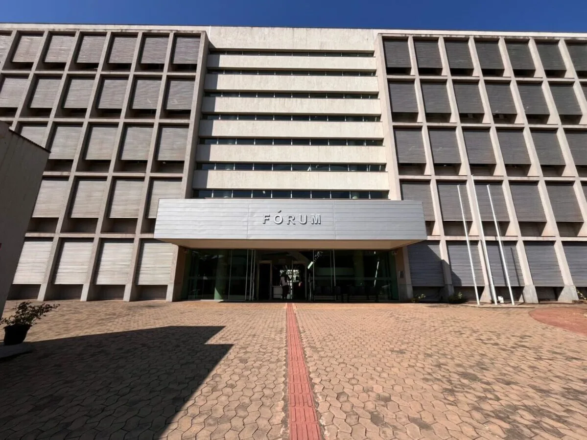 Acusado de tentativa de homicídio na Praça do Areão é absolvido pelo júri; MP entra com recurso