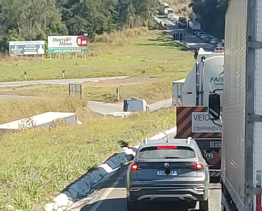 Obras de recapeamento causam congestionamento na BR-381, em João Monlevade