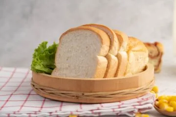 Comer pão pode acusar álcool em teste do bafômetro, diz o Detran