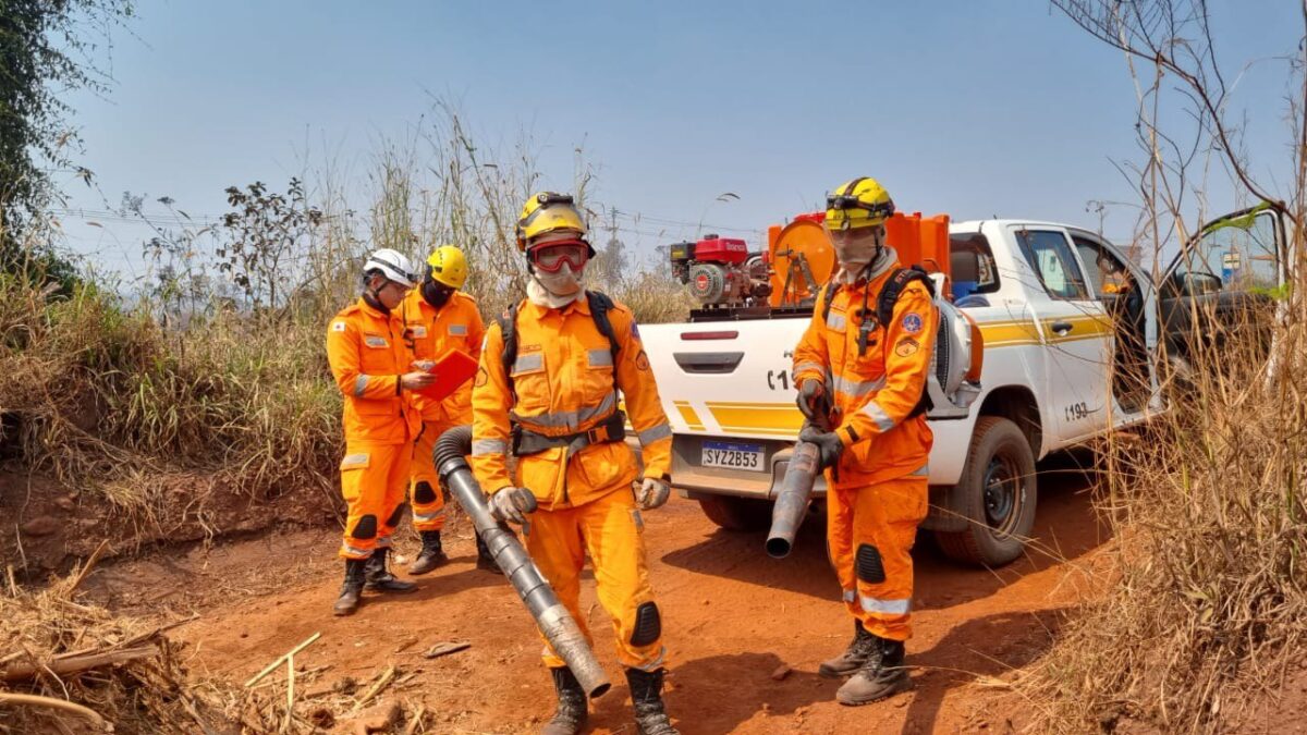 incêndio na serra da moeda