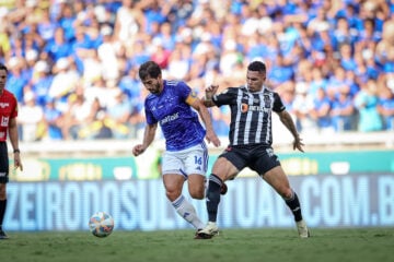 Atlético e Cruzeiro se enfrentam neste sábado; Rádio Caraça transmite a partida