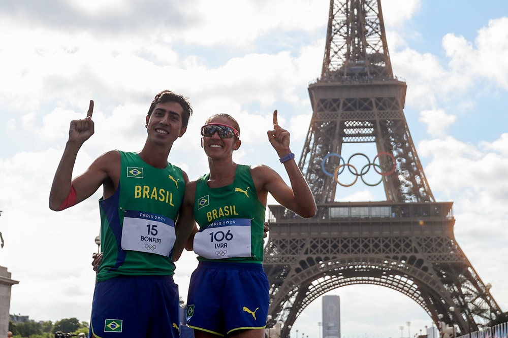 Caio Bonfim e Viviane Lyra terminam maratona da marcha atlética em revezamento na 7ª posição