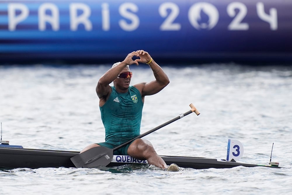 Isaquias Queiroz fatura prata no C1 1000m em Paris 2024 e soma 5ª medalha olímpica da carreira