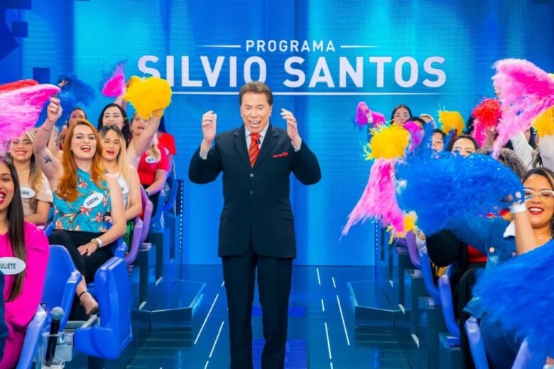 Início como camelô, a jornada na TV, política e polêmicas: relembre a trajetória de Silvio Santos