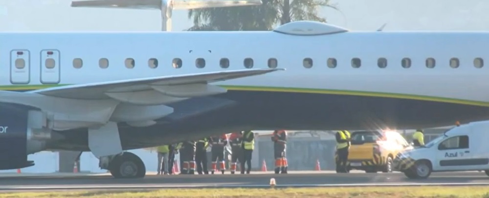 Avião que saiu de Confins tem problemas no pouso e fecha temporariamente o aeroporto de Florianópolis