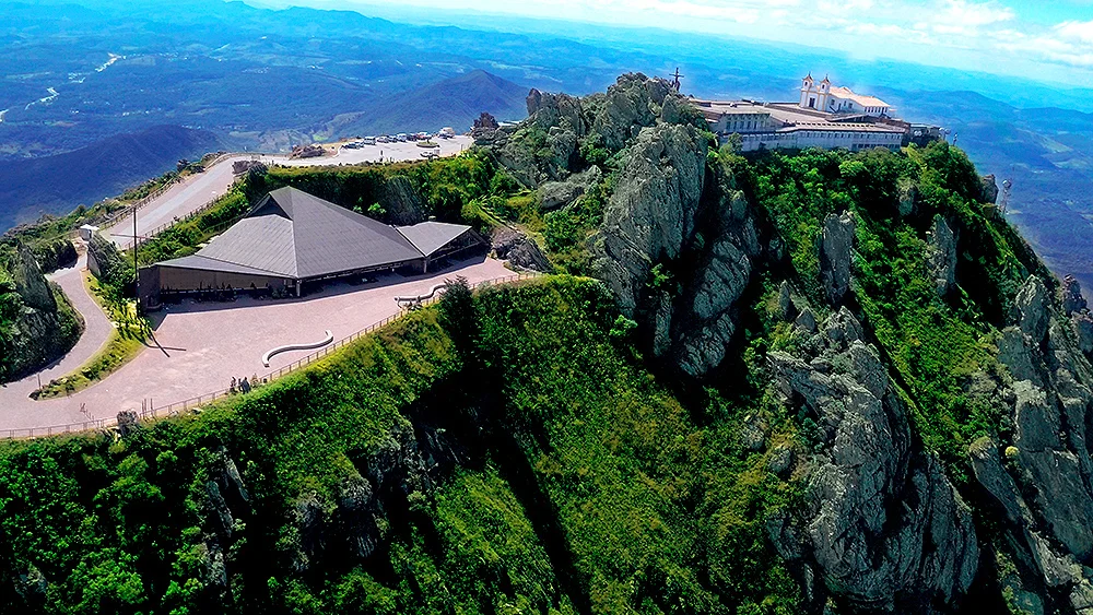 Santuário Basílica Nossa Senhora da Piedade, Serra da Piedade