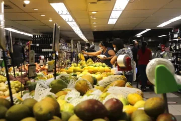 Inflação de alimentos em setembro deve voltar ao positivo, com estiagem e queimadas