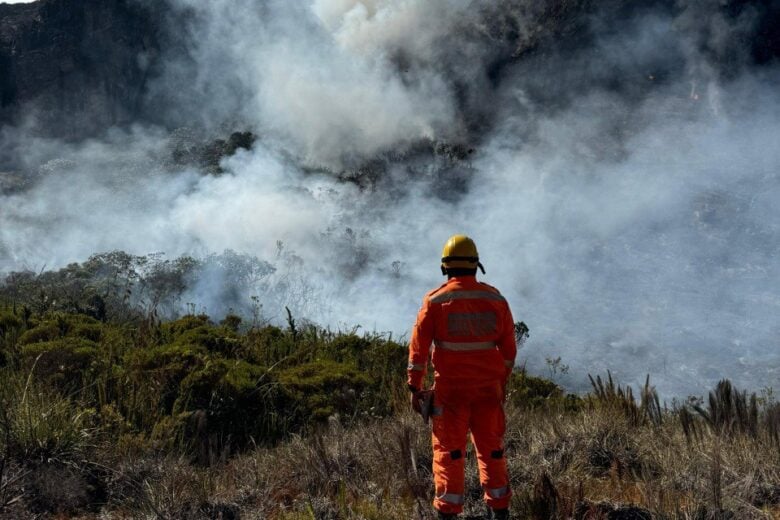 Incênio no Santuário do Caraça: Corpo de Bombeiros faz operação para preservar a biodiversidade