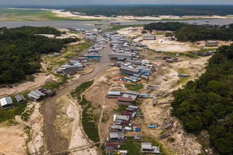 Em 22 dias, seca pode isolar Manaus por via fluvial