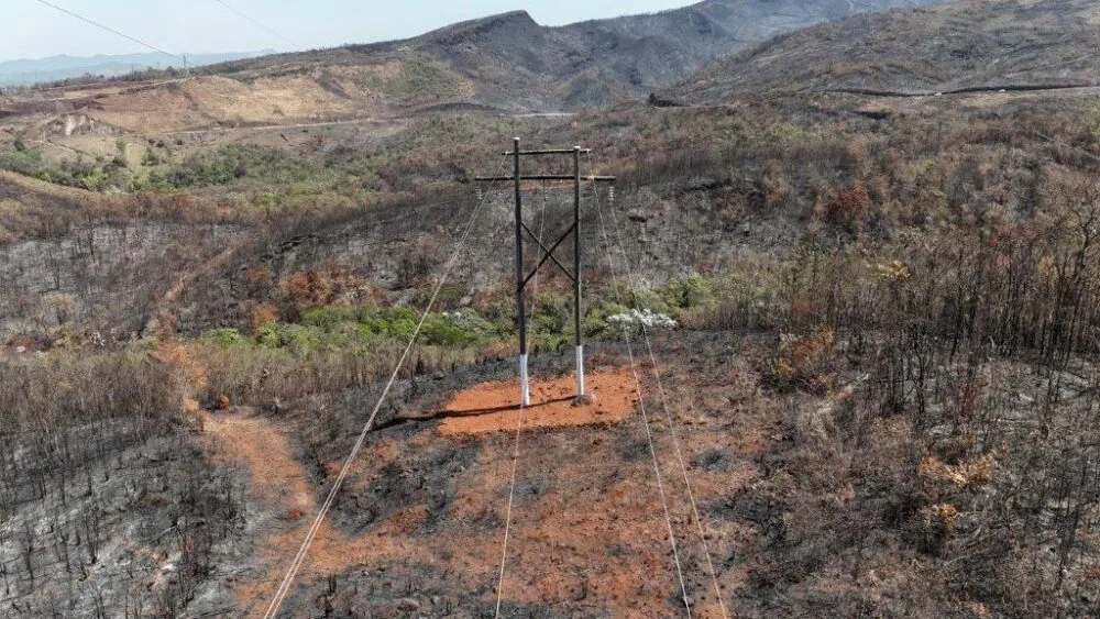 Queimadas já deixaram mais de 700 mil residências sem energia elétrica em Minas Gerais