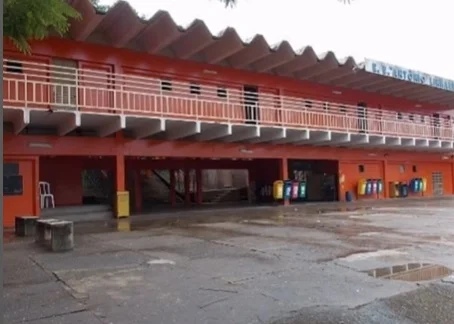 Quatro alunos da Escola Antônio Linhares Guerra são apreendidos após briga no bairro Machado, em Itabira