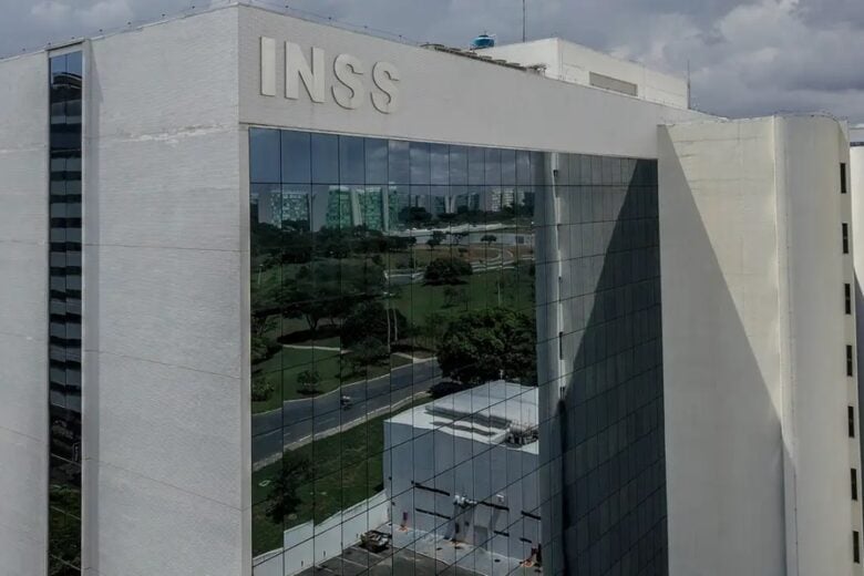 Polícia Federal deflagra operação contra roubo de dados de beneficiários do INSS