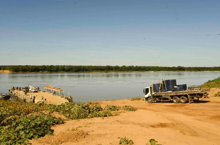 Governo de Minas publica edital para retomada da obra da ponte sobre o rio São Francisco