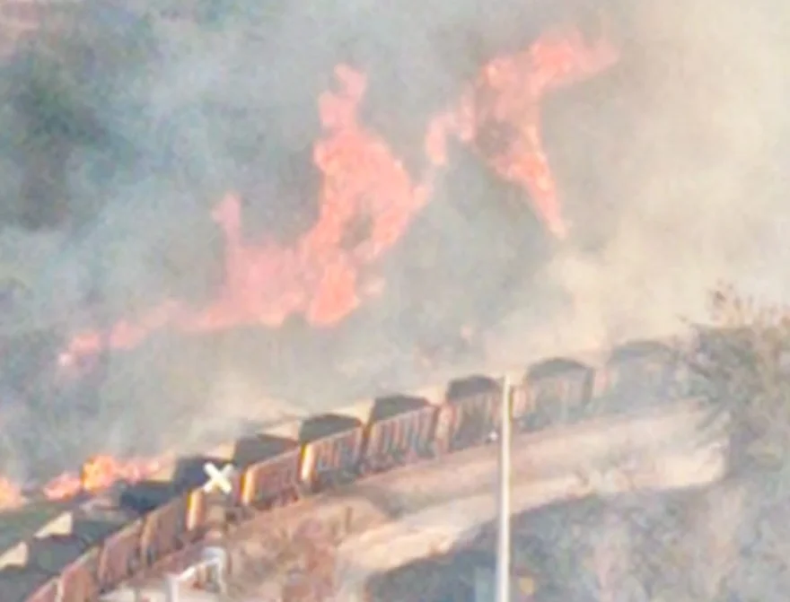 Incêndio atinge trem da Vale em Antônio Dias; viagens de passageiros estão suspensas nesta quinta-feira