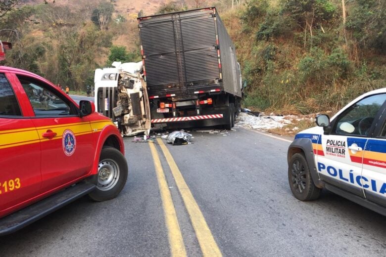 Trânsito é liberado após cerca de 10 horas de interdição na MGC-120, estrada que liga Itabira a Nova Era