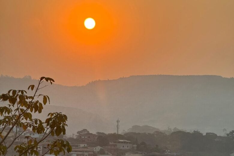 Previsão do tempo: sábado de clima seco e com temperaturas próximas dos 35º