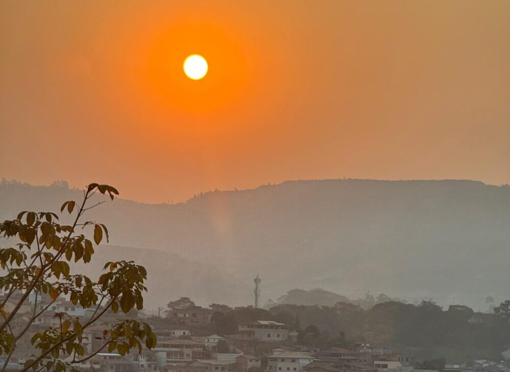 Previsão do tempo: sábado de clima seco e com temperaturas próximas dos 35º