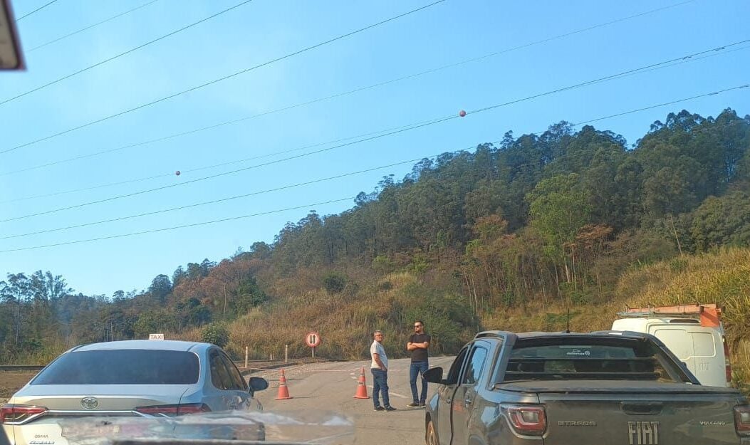 Estrada do Forninho: trânsito segue interditado na saída de João Monlevade para Itabira