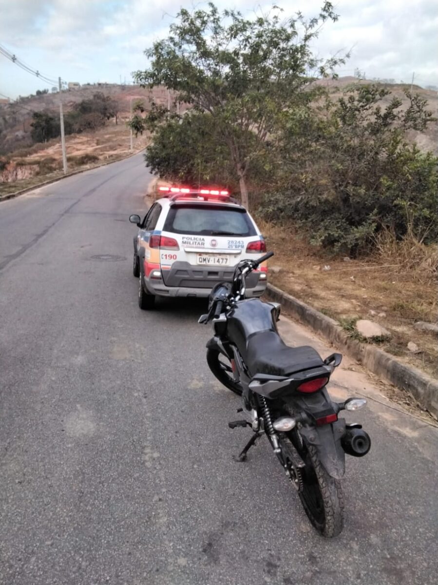 Polícia Militar recupera motocicleta furtada em Itabira