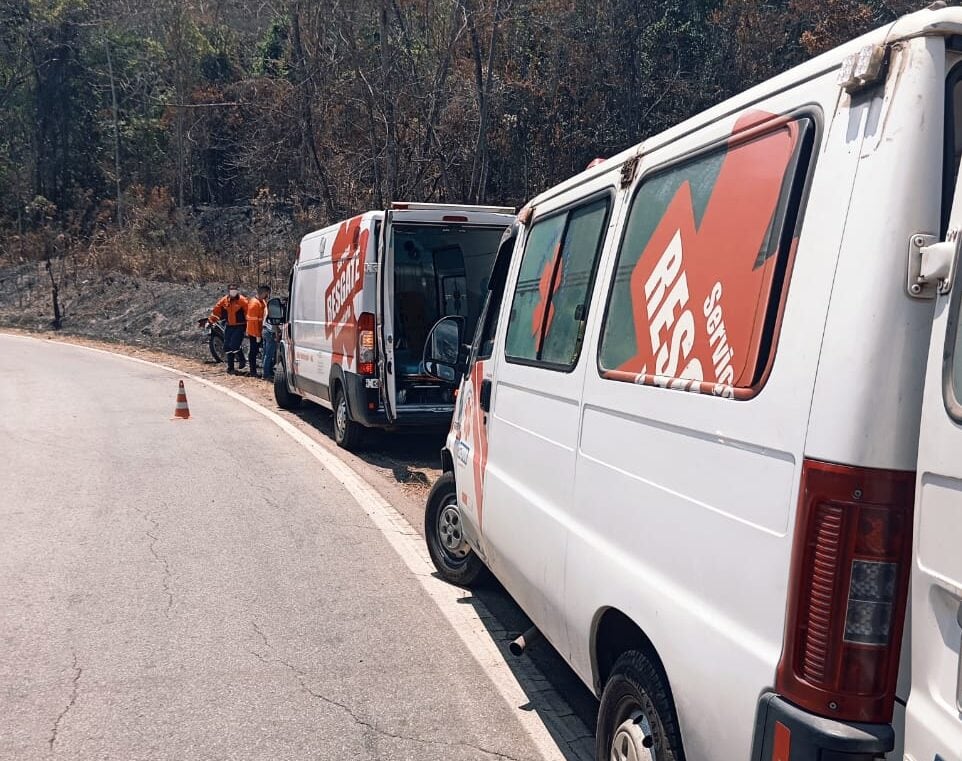 Acidente de moto deixa duas pessoas feridas na estrada do Forninho, entre João Monlevade e Itabira