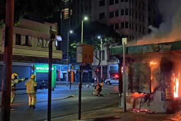 Incêndio destrói banca de jornais no Centro de Belo Horizonte