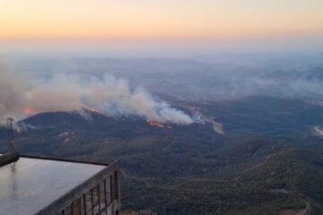 Serra da Piedade: bombeiros combatem incêndio pelo 3º dia consecutivo