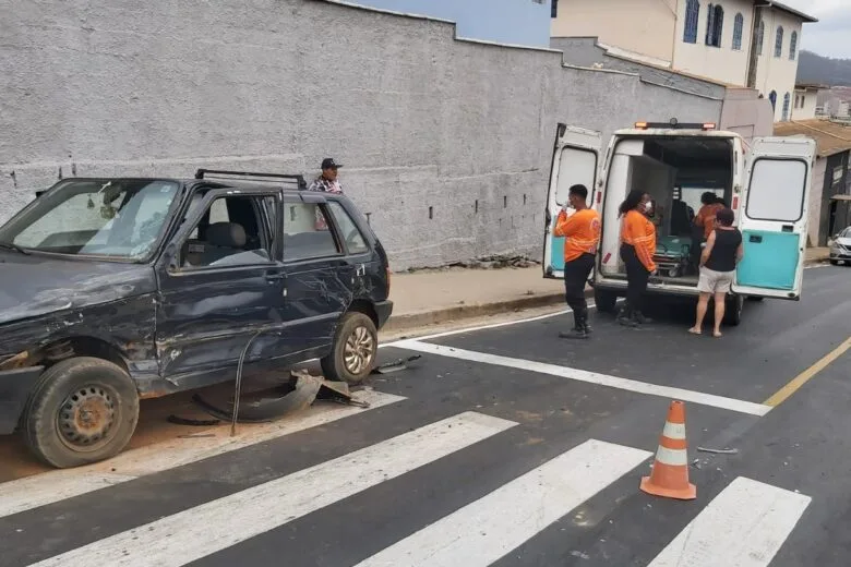 Acidente envolvendo três veículos é registrado em João Monlevade