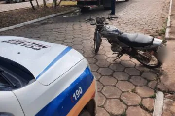 PM prende motociclista por direção perigosa em Santa Maria de Itabira