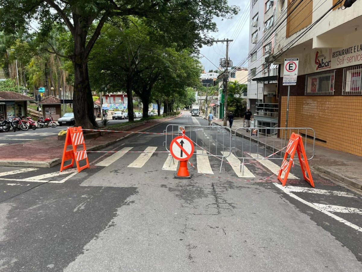 Itabira: avenida Daniel Jardim de Grisolia é parcialmente interditada para montagem do Flitabira 2024