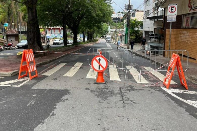 Itabira: avenida Daniel Jardim de Grisolia é parcialmente interditada para montagem do Flitabira 2024