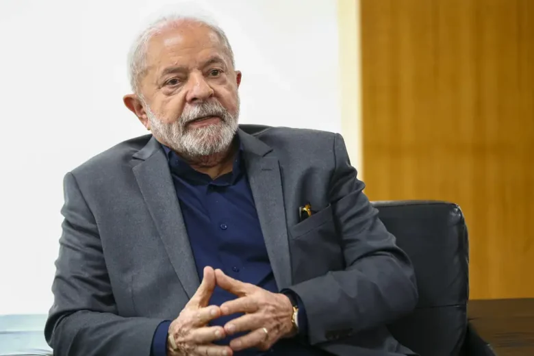 Segundo pesquisa Quaest, recua aprovação de Lula e reprovação aumenta