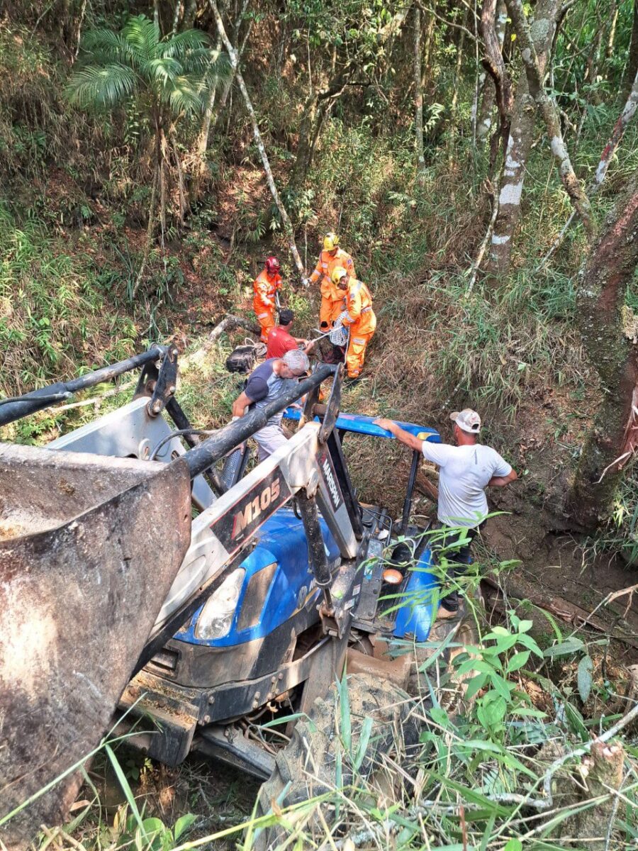 Trabalhador fica ferido após acidente com máquina agrícola em São João Del Rei