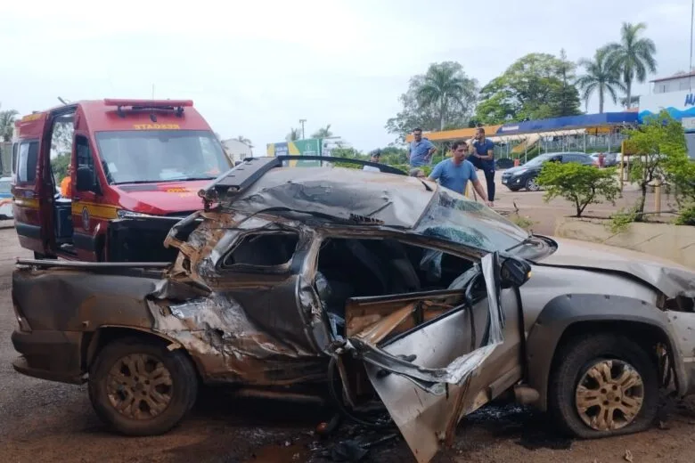 Colisão na BR-040 deixa criança em estado grave e mobiliza bombeiros