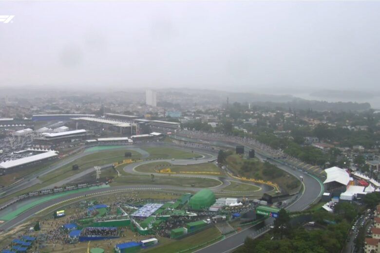 Homenagem a Senna, com Hamilton, é adiada para domingo após temporal em Interlagos