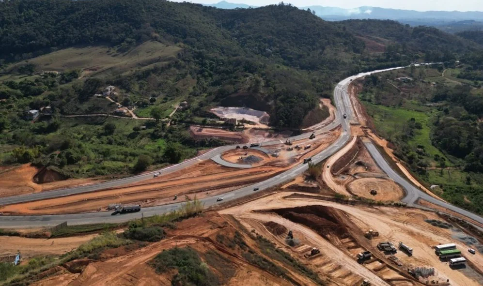 Trânsito na BR-381 em São Gonçalo do Rio Abaixo funcionará em "pare e siga" até 30 de novembro