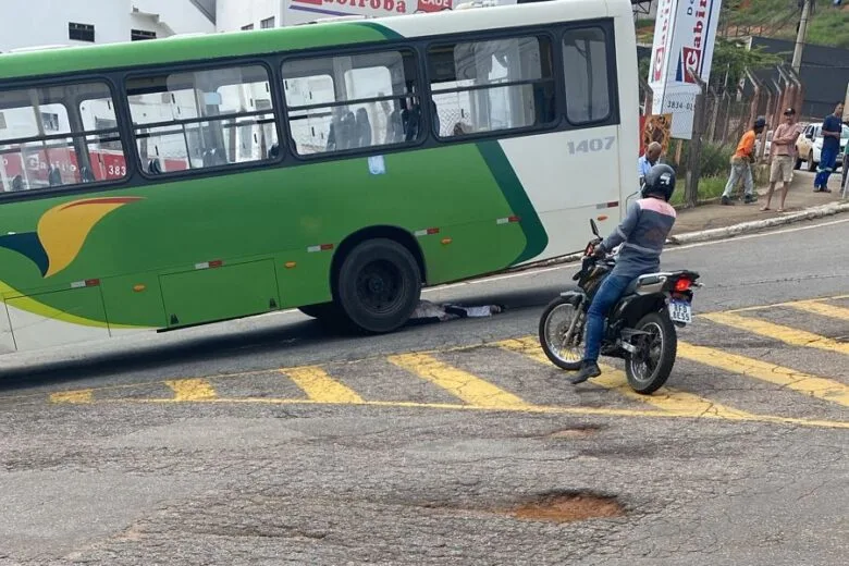 Itabira: mulher morre em grave acidente na avenida Doutor Pedro Guerra, no bairro Gabiroba