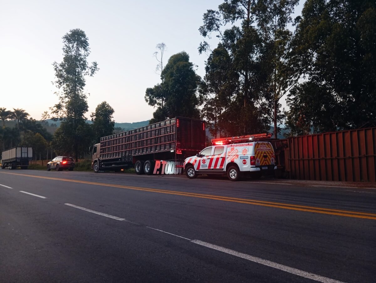 Motociclista fica ferido após colisão com carreta em João Monlevade