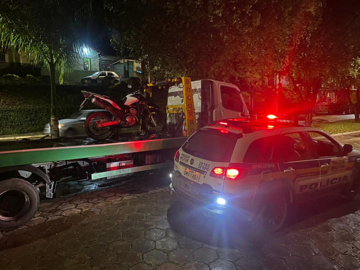 Polícia Militar recupera motocicleta furtada em Itabira e prende suspeito por receptação em Santa Maria