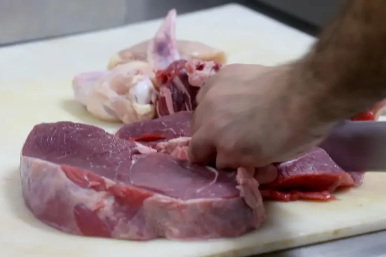 Preço da carne sobe e impacta consumo: tendência é continuar em alta até o fim do ano