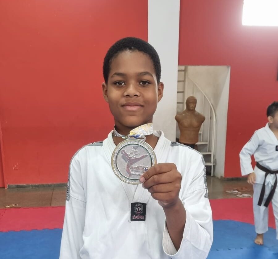 Promessa do taekwondo paraolímpico: Itabirano Davy Ruan, é convocado para treinamento em Curitiba
